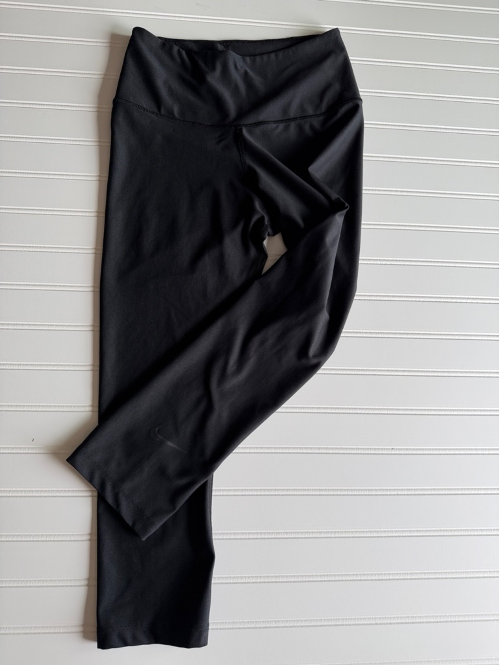 Nike Dri-Fit Black Capri Leggings. Women’s M Stretch Athletic Gym